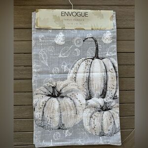 Envogue Embroidered Pumpkin Table Runner – 16” x 90”